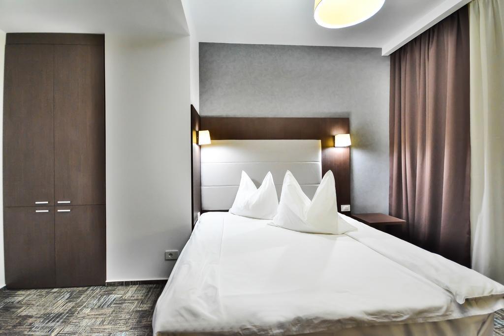 Hotel Europeca كرايوفا المظهر الخارجي الصورة