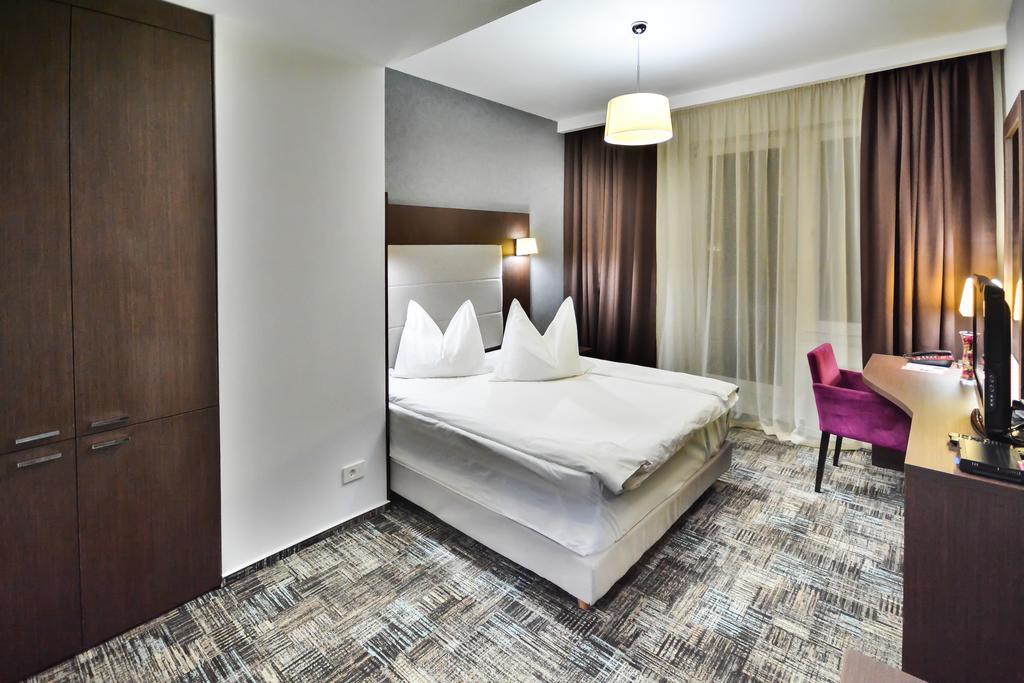 Hotel Europeca كرايوفا المظهر الخارجي الصورة