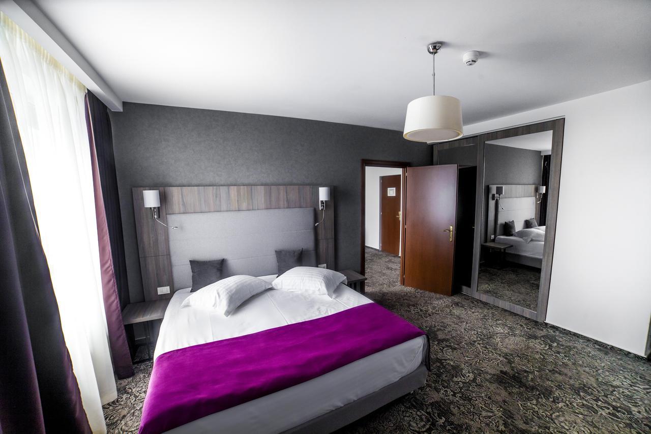 Hotel Europeca كرايوفا المظهر الخارجي الصورة